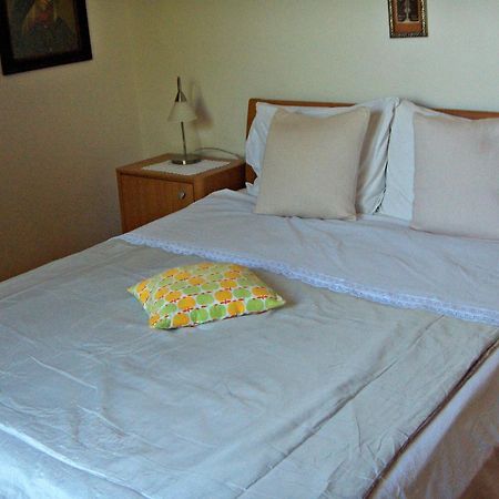 Guest House Roza Vrboska Cameră foto