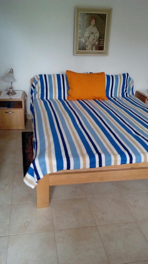 Guest House Roza Vrboska Exterior foto