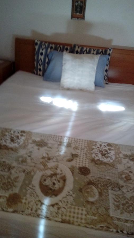 Guest House Roza Vrboska Exterior foto